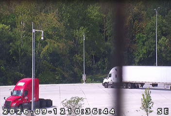 INDOT camera: I-64: 1-064-007-5-ebra-_-cam-3 I-64 EB @ Black River rest area