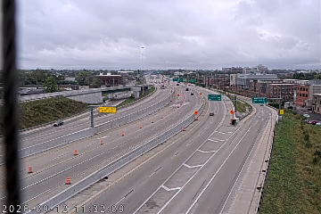 INDOT camera: I-65: 1-065-111-9-_-_-cam-1 I-65/111.9  ST. CLAIR ST