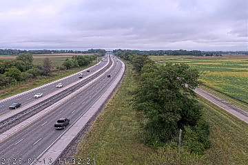 INDOT traffic camera: I-65: 1-065-092-4-2 CR 300N