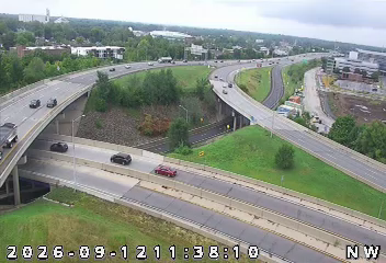 INDOT camera: I-65: 1-065-113-5-_-_-cam-2 I-65/113.5  WEST ST / MLK ST