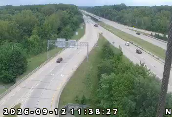INDOT traffic camera: I-65: 1-065-068-3-2 S of CR 200S