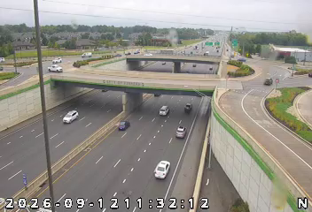 INDOT camera: I-69: 1-069-203-7-2 106TH ST