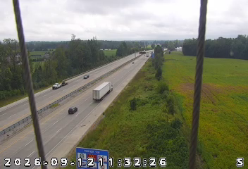 INDOT traffic camera: I-65: 1-065-052-4-2 N OF US 50