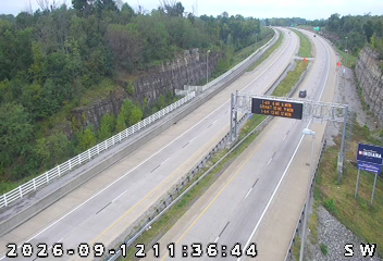 INDOT camera: I-265: 1-265-028-7-_-_-cam-1 I-265/28.7 LEWIS AND CLARK BRIDGE