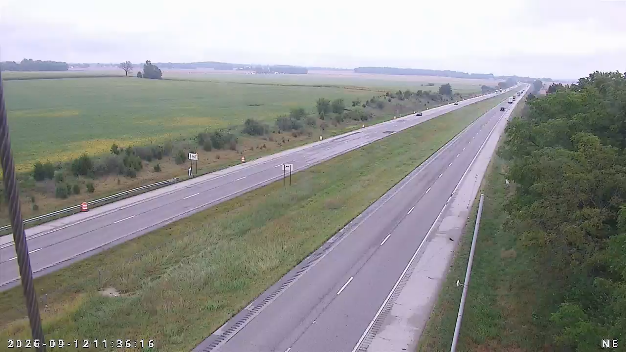 INDOT camera: I-70: 1-070-055-0-1 E OF LAKE VALLEY RD