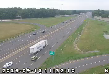 INDOT camera: I-69: 1-069-312-4-1 COLDWATER RD