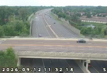 INDOT camera: I-69: 1-069-313-6-1 AUBURN RD