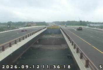 INDOT camera: US 31: 2-031-132-1-1-rwis  @ SR 32 (CARMEL)