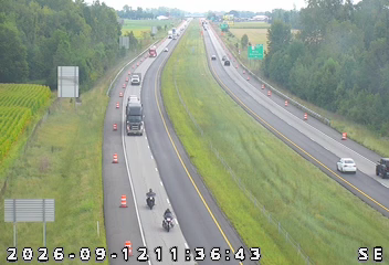 INDOT camera: I-74: 1-074-117-1-_-_-cam-1 I-74/117.1 E of SR44