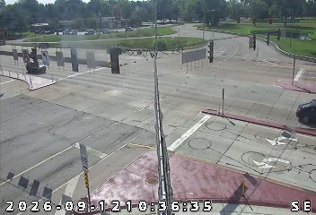 INDOT camera: IN 66: 01-082-092-_-_-cam-1 SR66 (LLOYD) & STOCKWELL