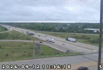 INDOT camera: I-70: 1-070-090-7-1 POST RD