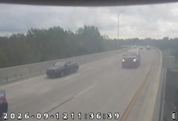 INDOT camera: I-64: ky1-064-000-3-wb-_-cam-1 KY I-64 WB / 0.3 @ SHERMAN MINTON BR KY UPPER DECK
