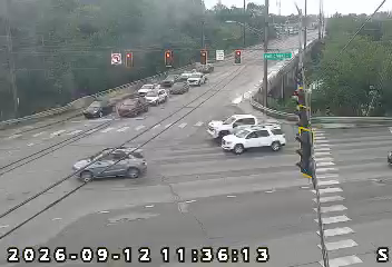 INDOT camera: Unknown: 11-049-063-cam FALL CREEK PKWY & KEYSTONE AVE